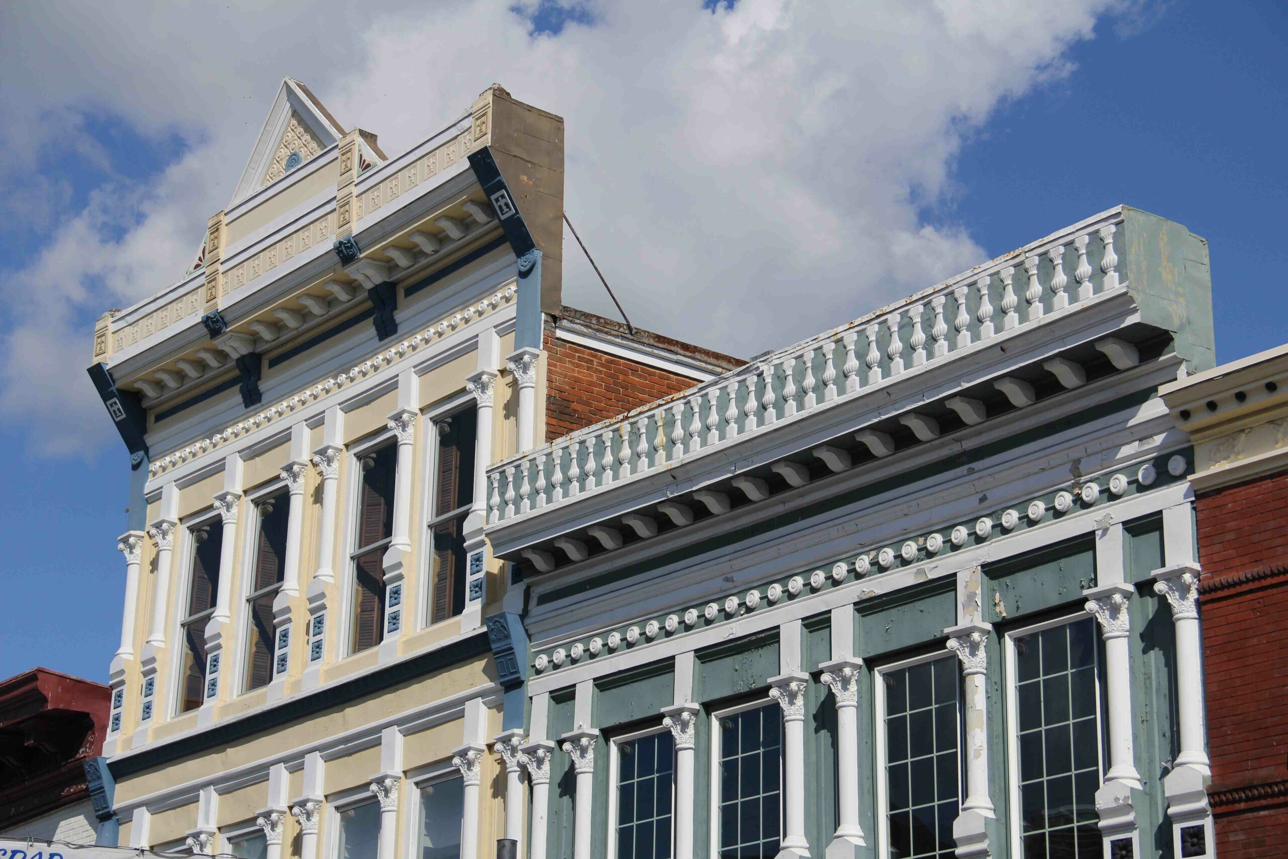 Facades-Horiz Building