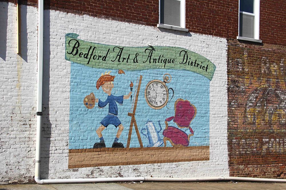 Bedford Art and Antique District Mural on building